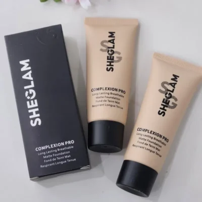 کرم پودر تیوپی شیگلم Complexion Pro، پوشش عالی و مرطوب‌کنندگی پوست. مناسب برای همه انواع پوست. خرید آنلاین از فروشگاه beautiangel.ir.